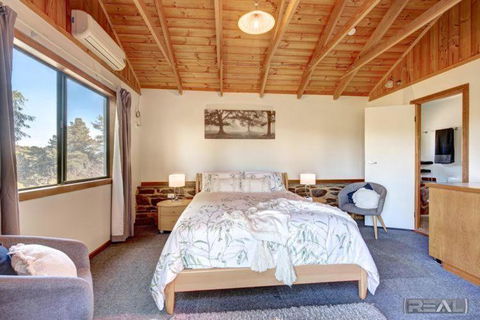 HighRoost Bed & Breakfast Accomodation - Rural Escape - Gold Coast 4U 3
