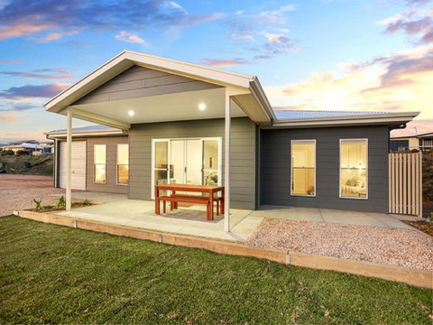 High Tide - Beachfront Pet-friendly - Accommodation Gold Coast 1