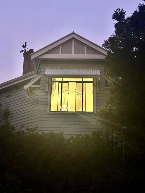 Hilltop Cottage - 1 Gold Coast 3