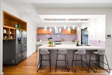 Home & Theatre, Golf, Highpoint - Accommodation Gold Coast 3