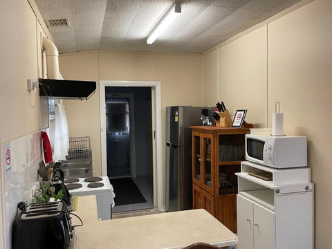 Homely Cottage - Accommodation Gold Coast 2