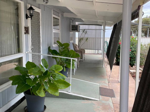 Homely Cottage - Accommodation Gold Coast 1