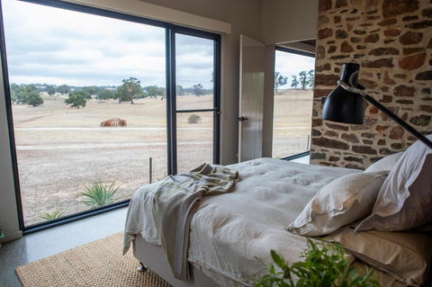 Hutton Vale Farm JHA Stone Cellar - Gold Coast 4U 1