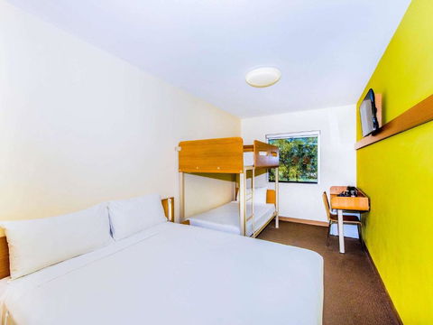 Ibis Budget Sydney Olympic Park - 1 Gold Coast 1