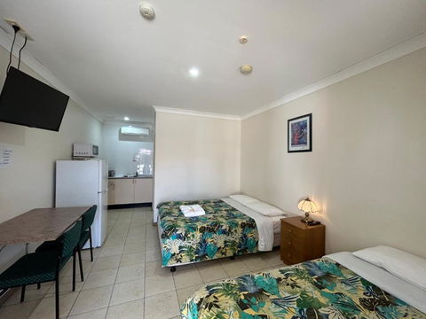 IGrand Motel - Accommodation Gold Coast 0