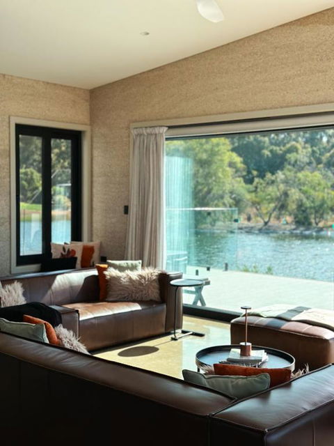 INDICA HEMP HOUSE - Multi Award Winning-Luxury-Eco Designed House-lake Views-hot Tub-Cinema - Accommodation Gold Coast 2