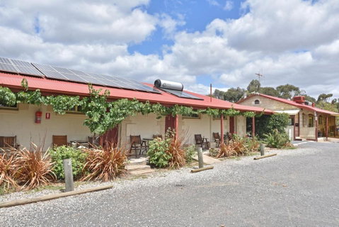 Inglewood Motel And Caravan Park Victoria - Accommodation Gold Coast 2