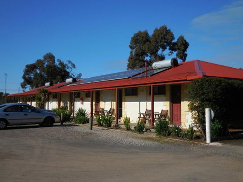Inglewood Motel And Caravan Park Victoria - Accommodation Gold Coast 0