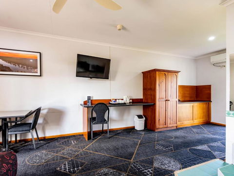 Hotel Renmark - Gold Coast 4U 2