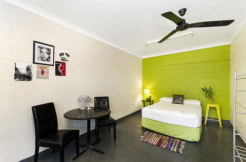 Adventurers Backpackers - Accommodation Gold Coast 2