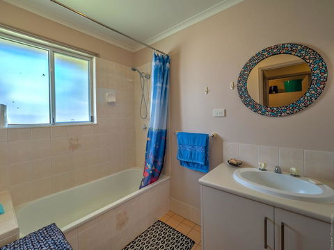 Affordable Holiday Home - 1 Gold Coast 3