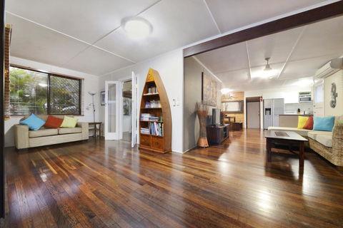 Airlie Getaway - Airlie Beach - Gold Coast 4U 0