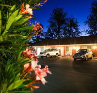 Akuna Motor Inn and Apartments - Gold Coast 4U