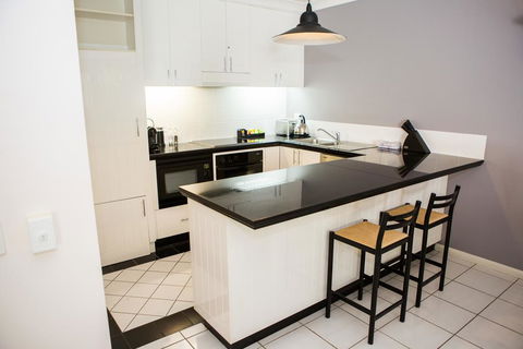 Alamanda - Suite 46 - Accommodation Gold Coast 2
