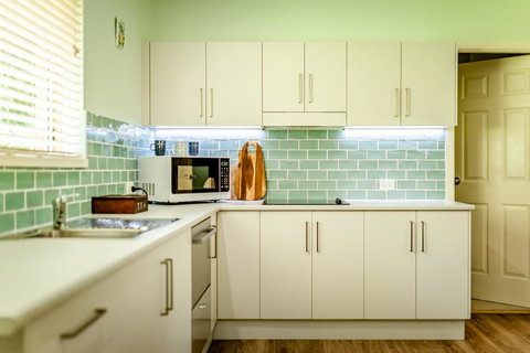 Alarks Nest Bed And Breakfast - Accommodation Gold Coast 3