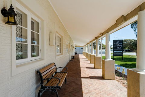 Albany Holiday Units - Accommodation Gold Coast 2