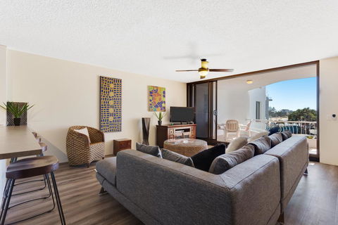 Alex Headland Beachfront - Accommodation Gold Coast 1