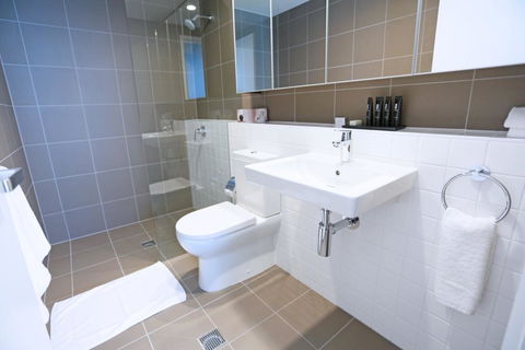 Alex Perry Hotel & Apartments - Accommodation Gold Coast 2