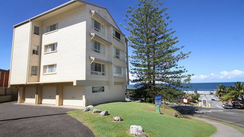 Alinga Unit 4, Amazing Ocean Views - 1 Gold Coast 2