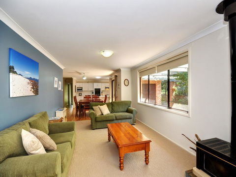All Decked Out - Pet Friendly - Gold Coast 4U 1