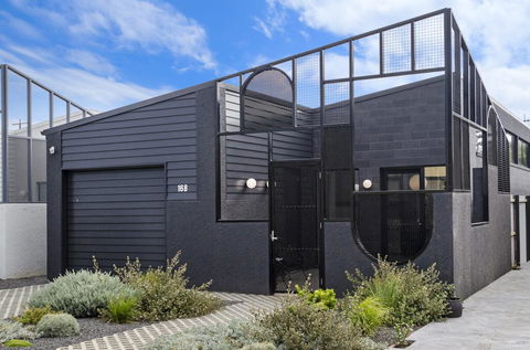 Allure On Barclay - Accommodation Gold Coast 2