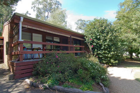 Alrima Lodge, Bright - Accommodation Gold Coast 1