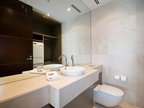Amarna Luxury Beach Resort - 1 Gold Coast 3