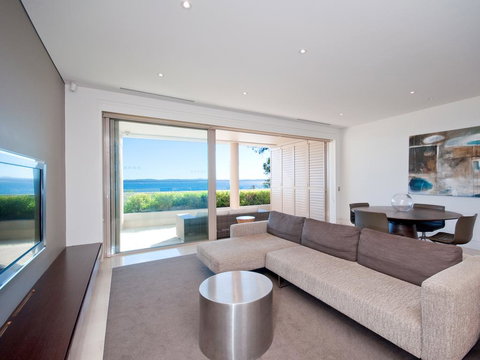 Amarna Luxury Beach Resort - 1 Gold Coast 2