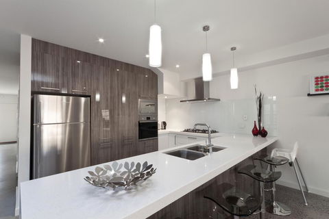Amaroo - Gold Coast 4U 2
