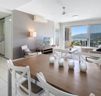 Amazing Ocean views Pool Award winning location Airlie Beach - 1 Gold Coast