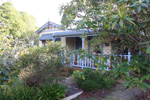 Ambrose Cottage Front Apartment - 1 Gold Coast 1