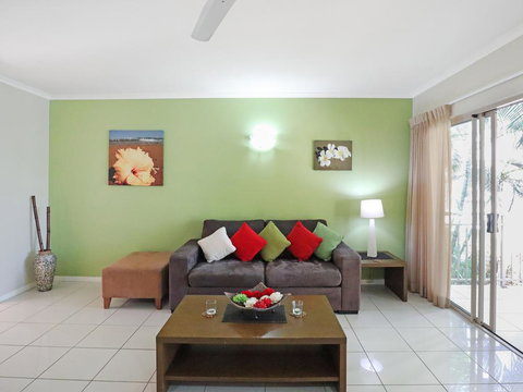 Amphora Laleuca Apartment - 1 Gold Coast 3