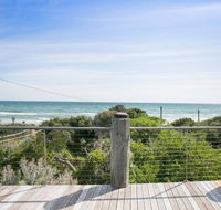 Anchor Beachfront Retreat - Gold Coast 4U