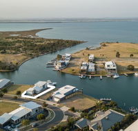 Anchored - Access to the Gippsland Lakes - Accommodation Gold Coast