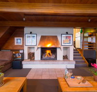 Aneeki Ski Lodge - Gold Coast 4U