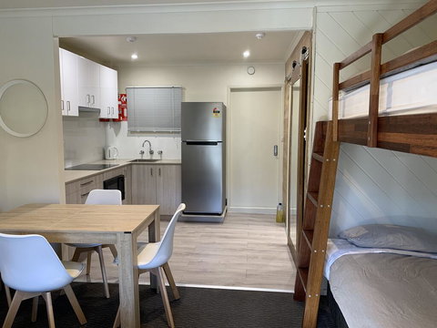 Aneeki Ski Lodge - 1 Gold Coast 3