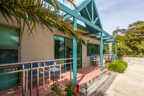 Anglesea River Apartments - 2 Bed Unit 2/4 - Gold Coast 4U 0