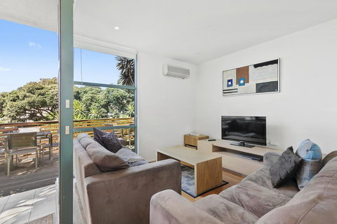 Anglesea River Apartments - Spa Apartment 40 - Accommodation Gold Coast 1