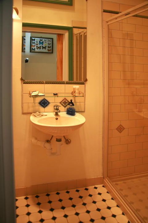 Annesley House - Accommodation Gold Coast 3