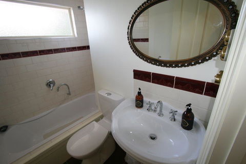 Annies Garden Cottage - Accommodation Gold Coast 3