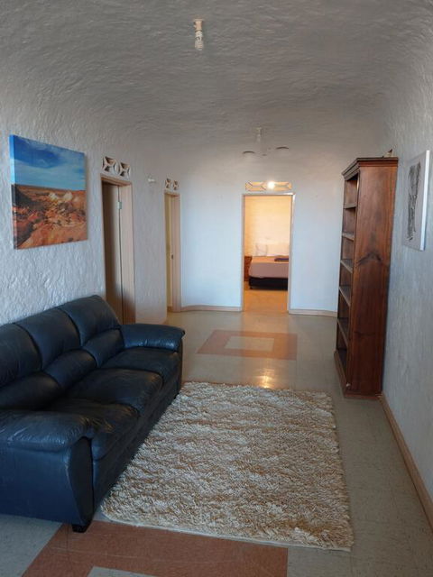 ANTE STREET DUGOUT - Accommodation Gold Coast 2