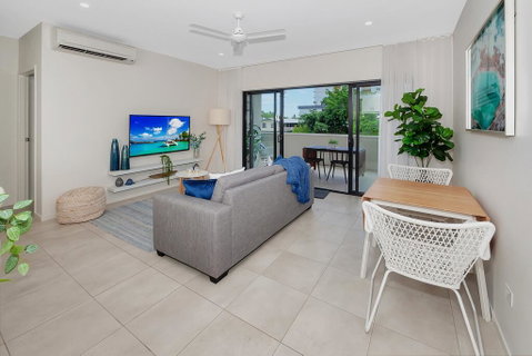 Apartment Close To The City Life On Lake 3 - Accommodation Gold Coast 2