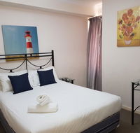 Apartment In East Perth - Gold Coast 4U