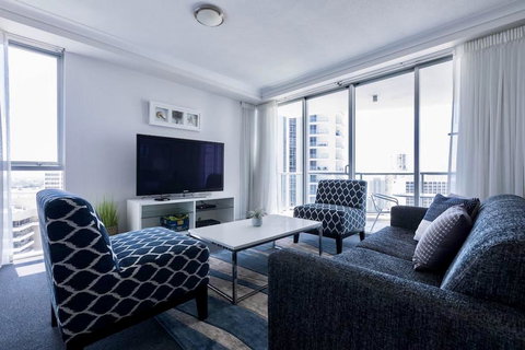 Apartment With Ocean Views - Accommodation Gold Coast 0
