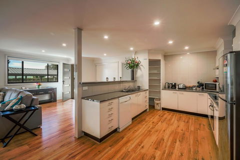 Apartments On Allingham - Gold Coast 4U 2