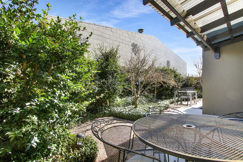 Apartments On Church - Unit 7 - Gold Coast 4U 3