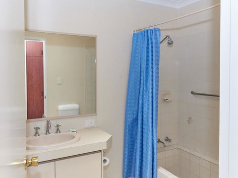 API Preston Beach Front Apartments - Accommodation Gold Coast 3