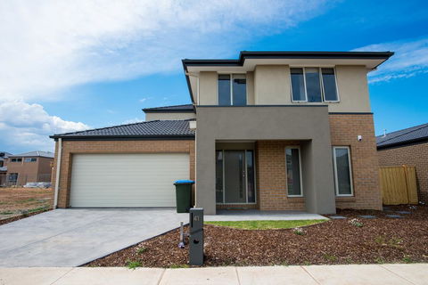 Apple House Point Cook - Gold Coast 4U 0