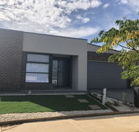 Apple House Tarneit North - Accommodation Gold Coast