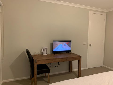 Apple House Truganina - Accommodation Gold Coast 2
